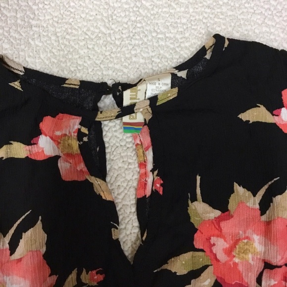 Floral Print Romper - Picture 3 of 5